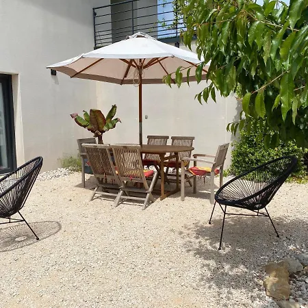 Daire Rez-de-villa Proche De La - Temana